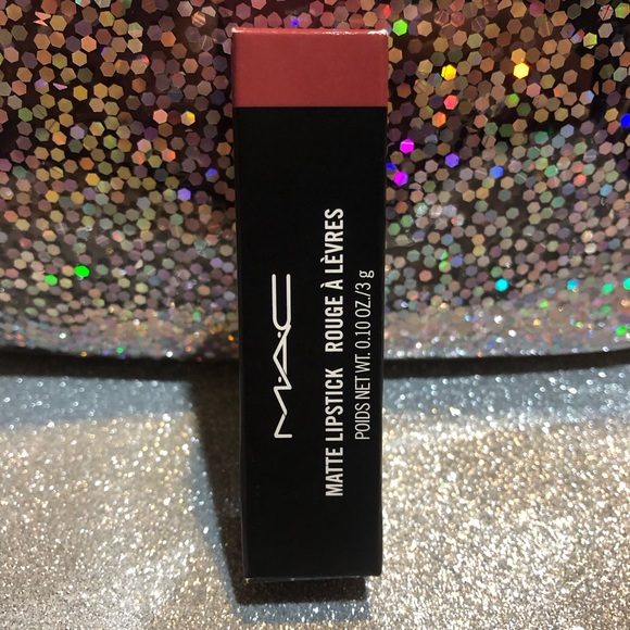 BNIB! MAC Matte Lipstick in MEHR 608 π - Picture 5 of 7